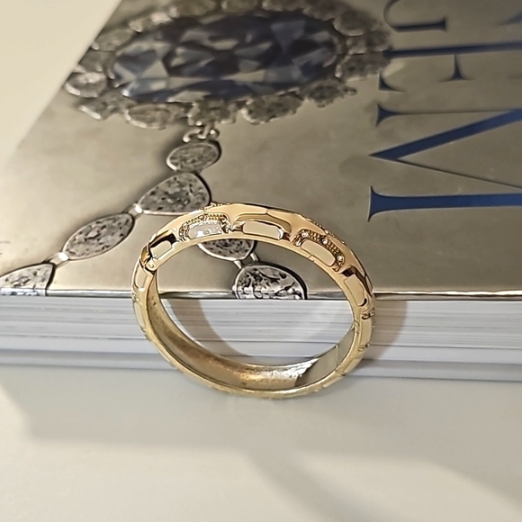 Vintage Gold Tone Enamel & Rhinestone Cuff Clamper Bracelet. - Picture 3 of 8